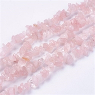 80 cm. rosa quartz chips/nuggets  